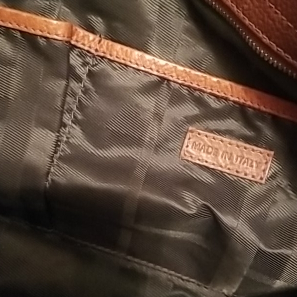 Burberry Shoulder Bag - Picture 5 of 16